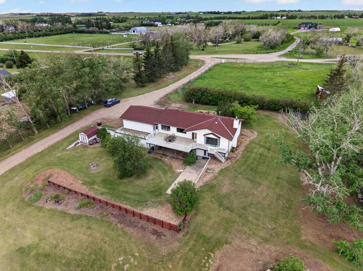272098 Range Road 282A — photo 1