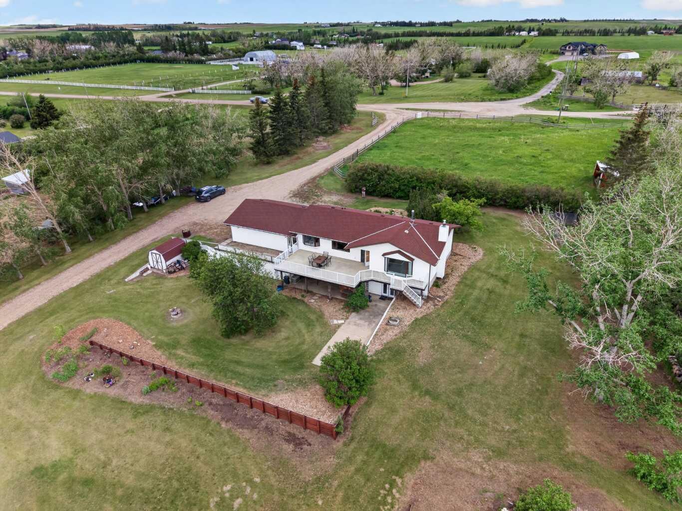 Property Photo: 272098 Range Road 282A AB T4A 2Y4