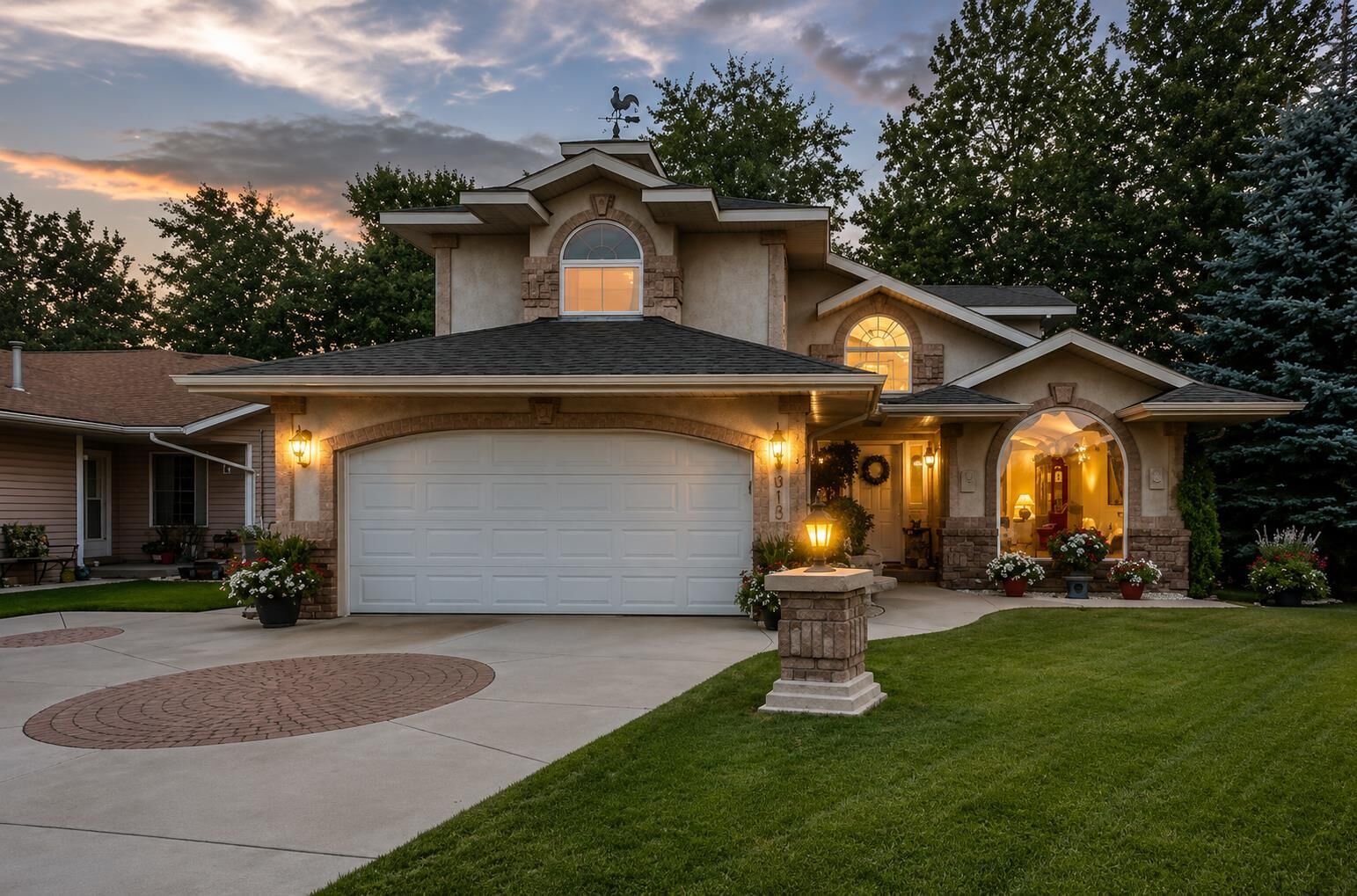 Property Photo: 4918 53 Avenue Close AB T4G 1W1