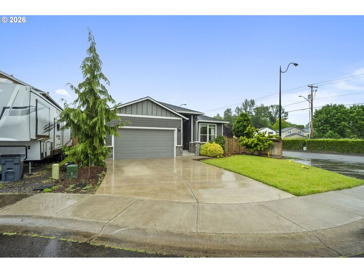 Property Photo: 2002 SW 7th Cir WA 98604