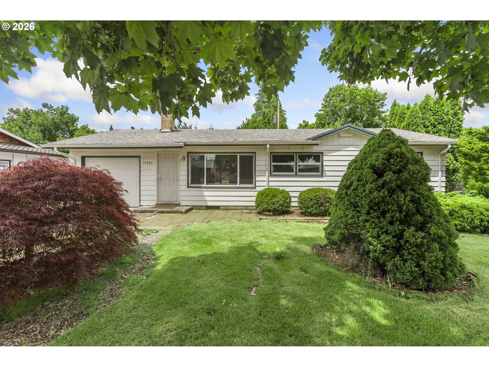 Property Photo: 17937 SE Lincoln St OR 97233