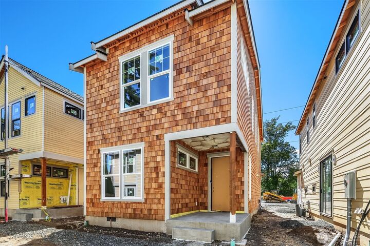 Property Photo:  12511 NE 94th Street  WA 98033 