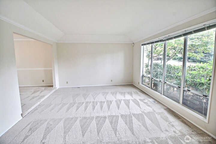 Property Photo: 23952 SE 40th Place WA 98029