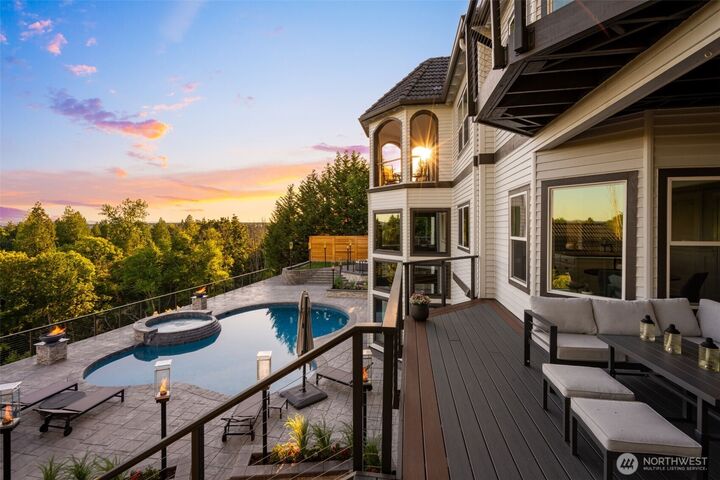 Property Photo:  12815 SE Rivercrest Drive  WA 98683 