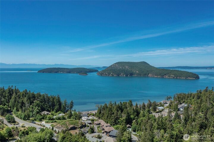 Property Photo: 4114 Ellisport Place WA 98221