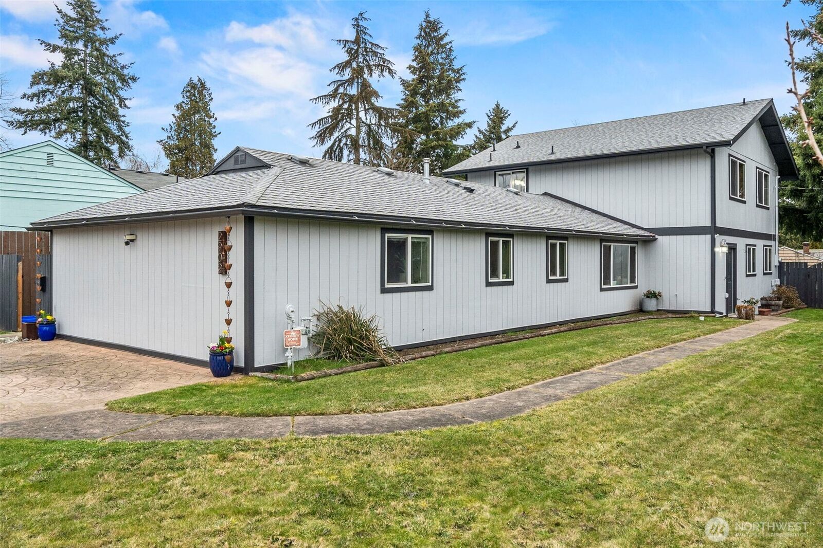 Property Photo:  2902 N Orchard  WA 98407 