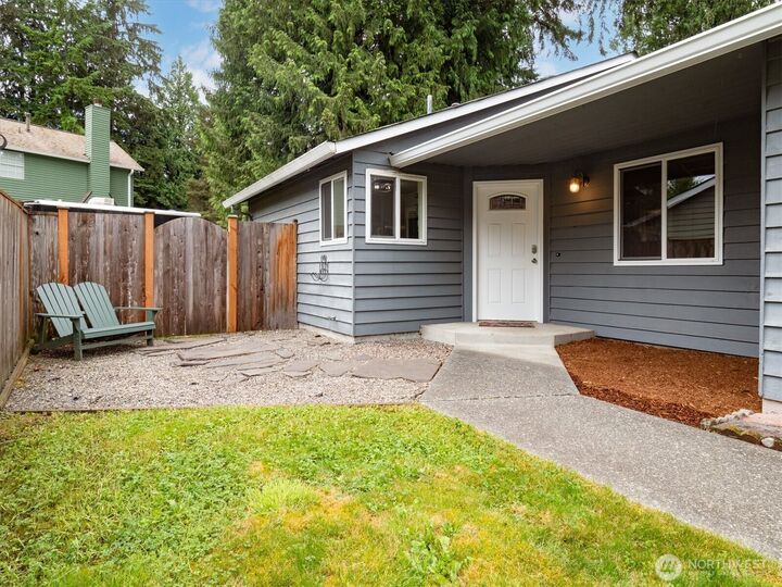 Property Photo: 14222 61st Avenue SE WA 98208