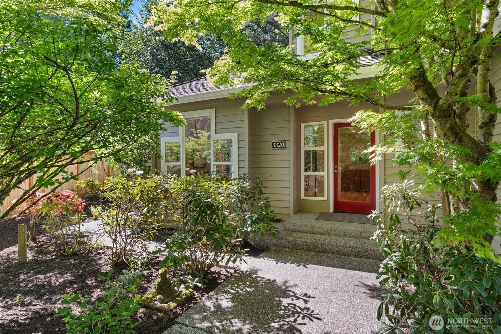 Property Photo:  3320  165th Place NE  WA 98008 