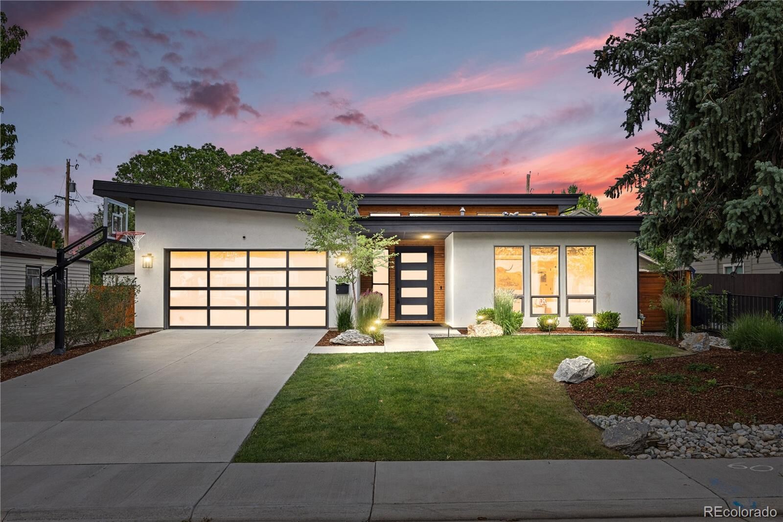 Property Photo:  3014 S Ash Street  CO 80222 