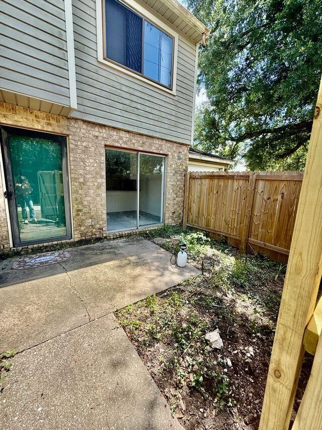 Property Photo:  8585 Glen Meadow Ln  TX 77706 