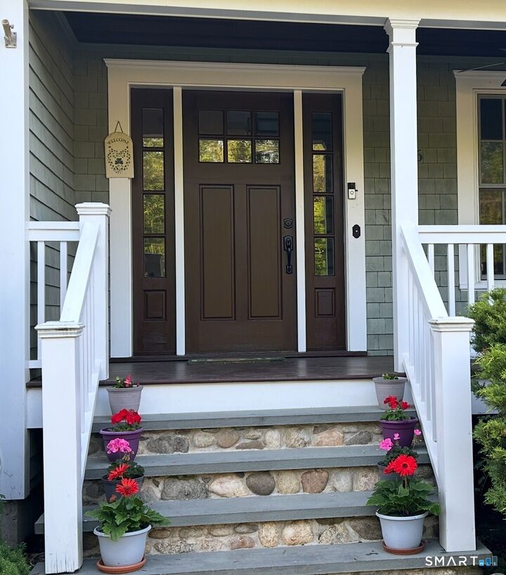 Property Photo: 16 John Henry Lane CT 06461