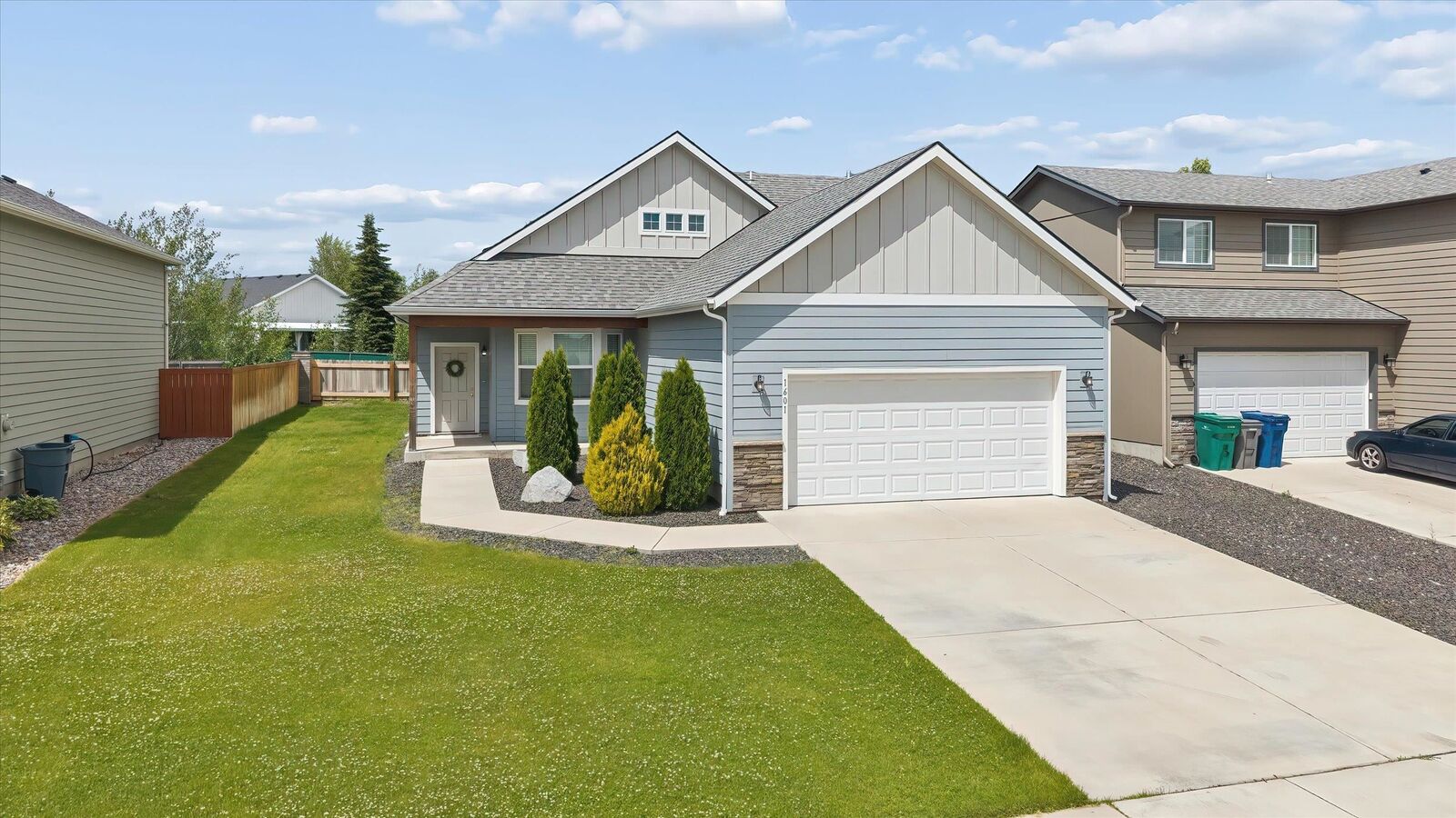 Property Photo:  1601 E Marilyn Cir  WA 99006 