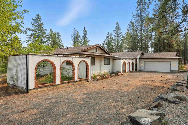 Property Photo: 1502 N Wrangler Dr WA 99022