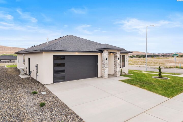 Property Photo:  3378 Allison Way  WA 99352 