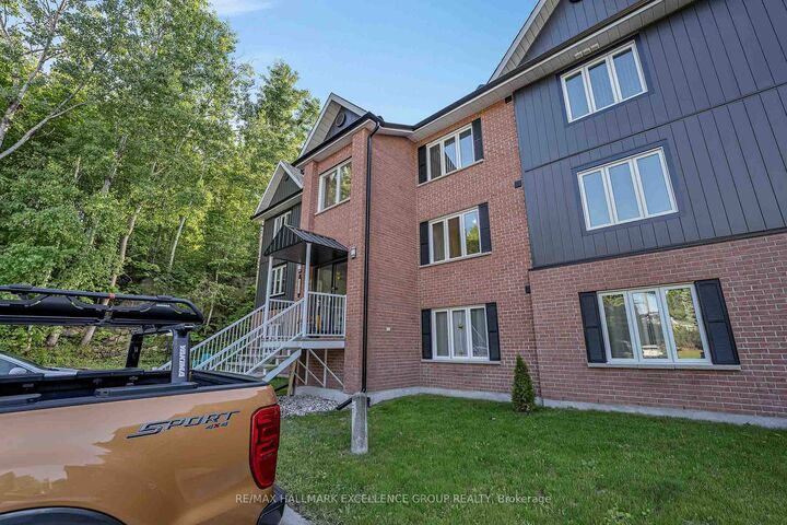 Property Photo: 216 Edwards Street 4A ON K4K 1H7