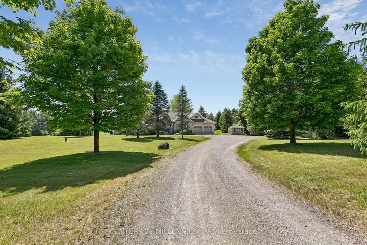 Property Photo:  993236 Mono-Adjala Townline  ON L9W 6H3 
