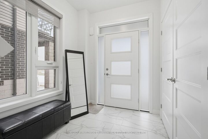 Property Photo: 3380 Singleton Avenue 26 ON N6L 0E8