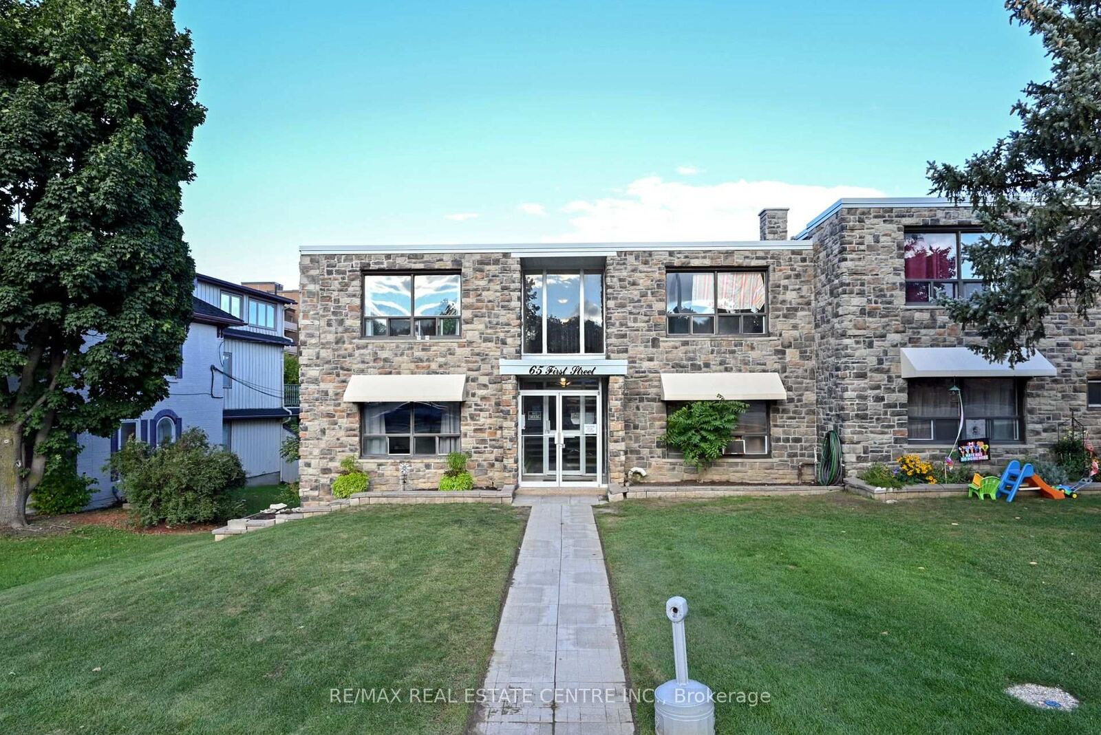 Property Photo: 65 First Street 10 ON L9W 2E6