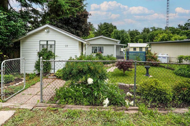 Property Photo: 104 Ellisville Road 27 ON K0H 2N0