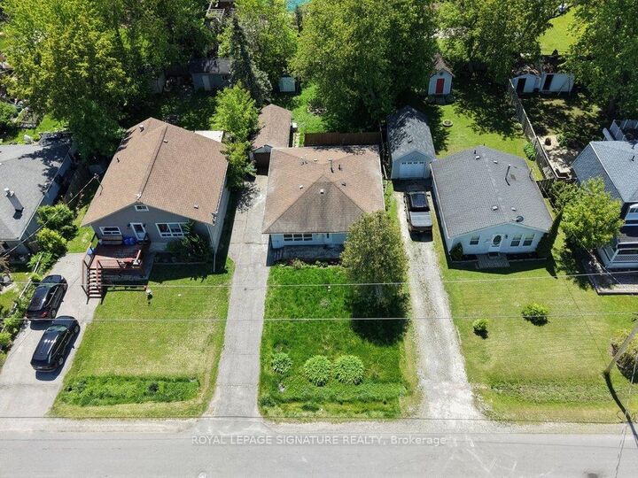 Property Photo: 339 Tampa Drive ON L4P 3A3