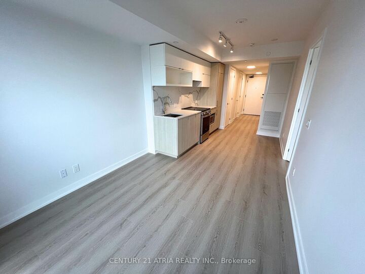 Photo de la propriété: 100 Queen Street E 1205 ON M5C 0B5
