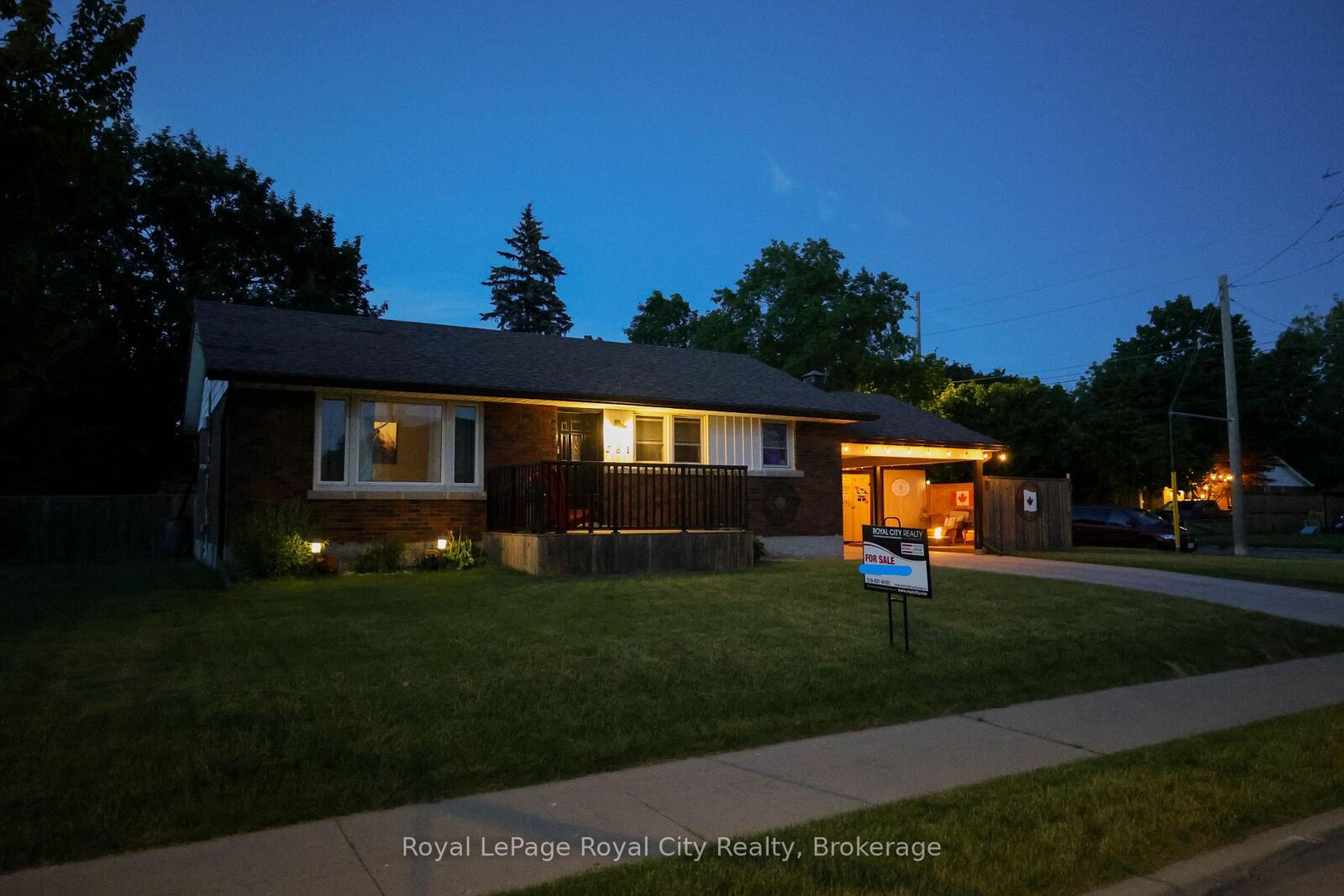 Property Photo: 281 Metcalfe Street ON N1E 4Z2