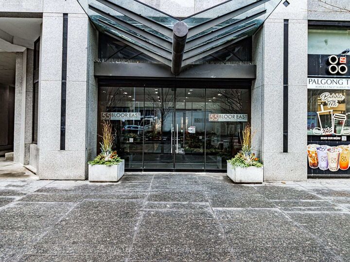 Property Photo: 55 Bloor Street E 802 ON M4W 3W6