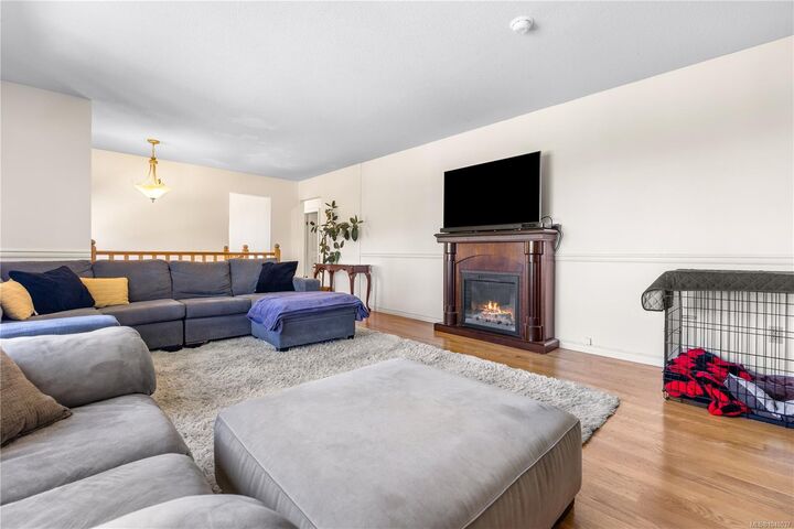 Property Photo: 3971 Hammond Bay Rd BC V9T 1G4