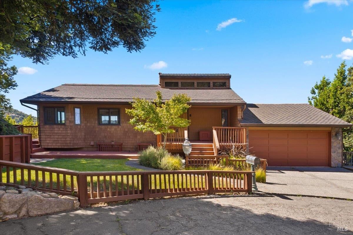 Property Photo:  5 Wimbledon Court  CA 94949 