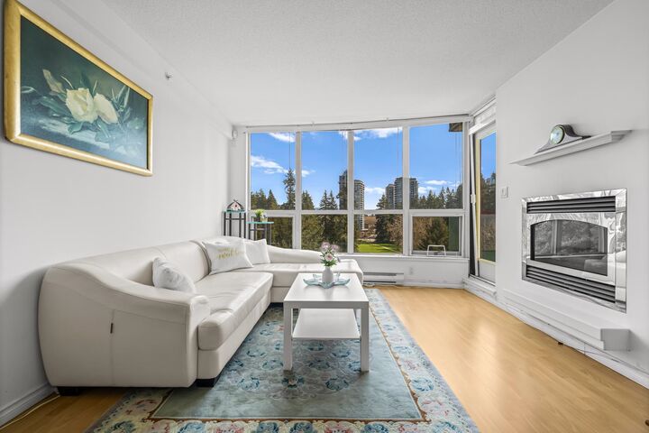 1148 Heffley Crescent 1102 — photo 1