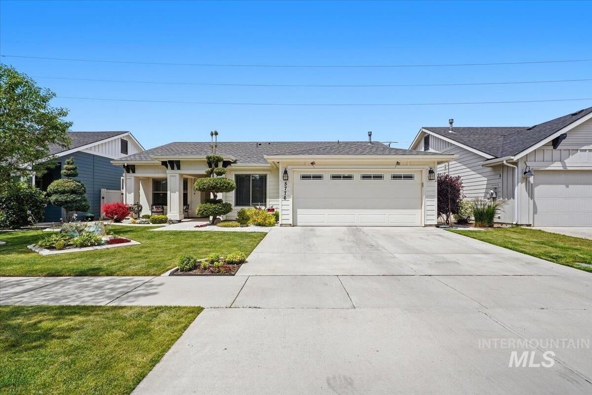 Property Photo:  5776 W Los Flores  ID 83646 