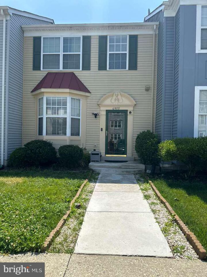 Property Photo: 6955 Aquamarine Court MD 20743