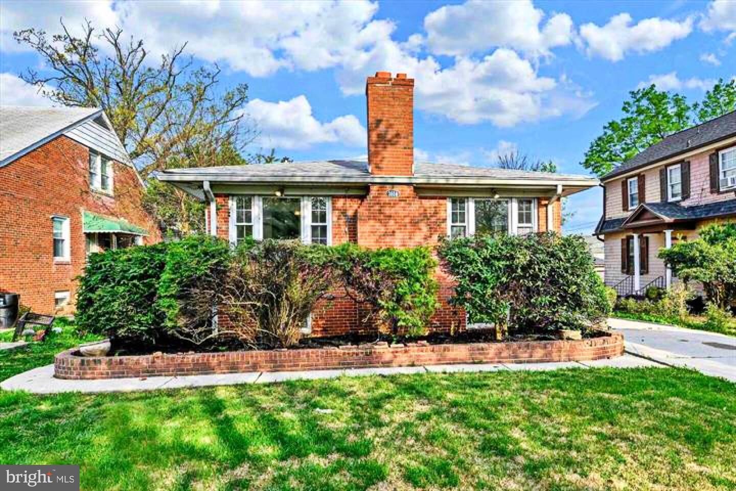 Property Photo: 3814 Grantley Road MD 21215