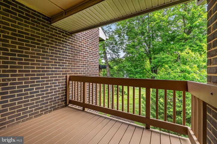 Property Photo:  5039 Green Mountain Circle 5  MD 21044 