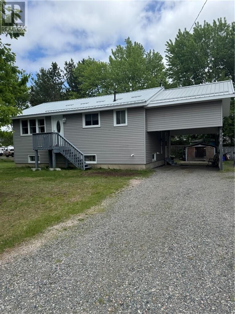 Property Photo:  3182 Hillsdale Court  ON P3N 1A6 