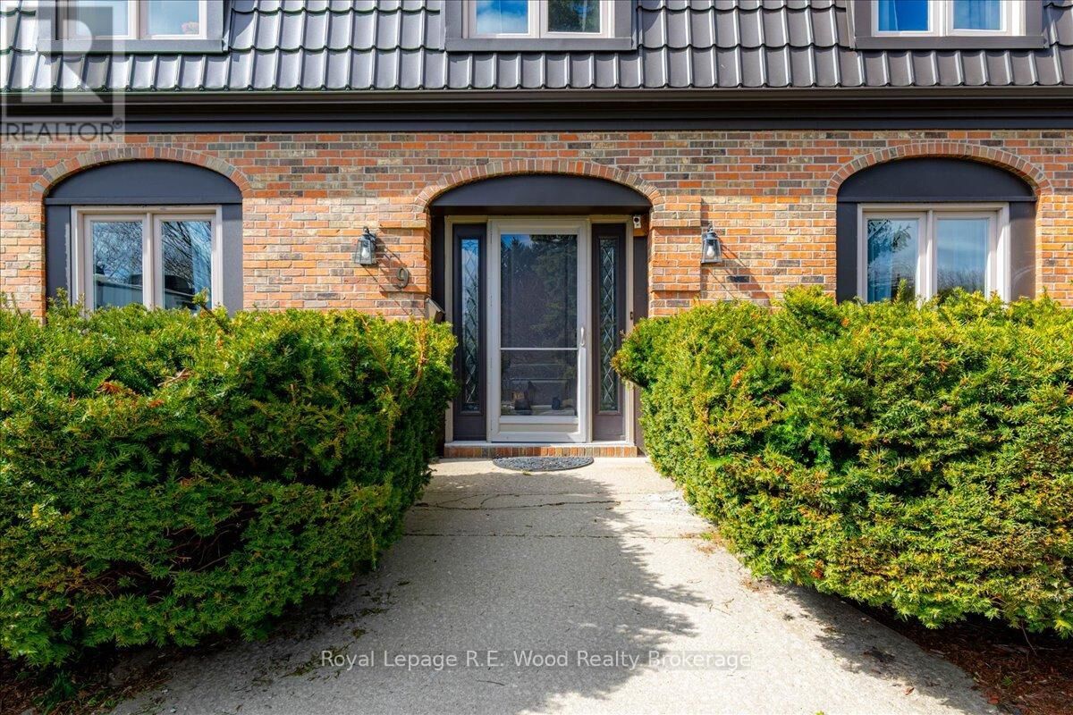 Property Photo:  9 Woodcock Drive  ON N4G 4L7 