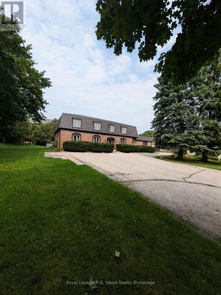 9 Woodcock Drive — photo 1