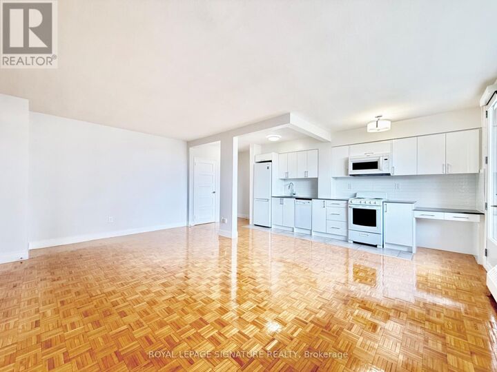 Property Photo: 276 St George Street 809 ON M5R 2P6