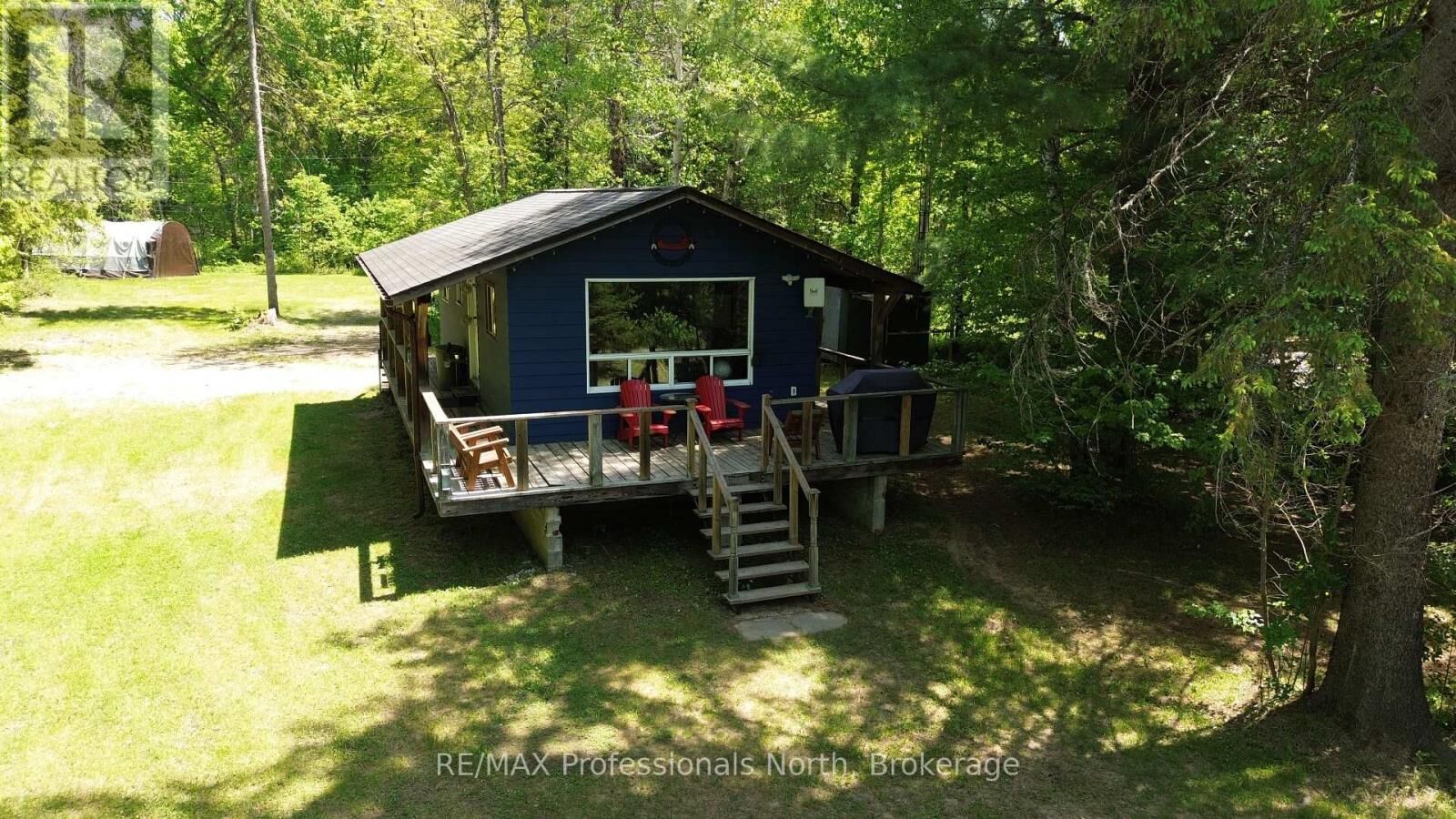 Property Photo:  38 Robert Road West  ON P1H 2J4 