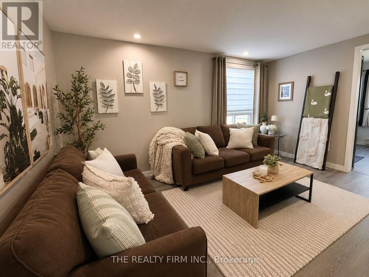 Property Photo: 1621 Borden Street ON N5W 2R3
