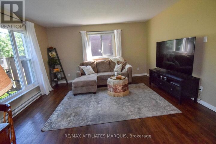 Property Photo: 4 Pearl Street R ON K7A 5B5