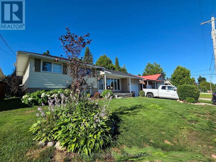 Property Photo: 22 Harding Avenue ON P2N 1B5