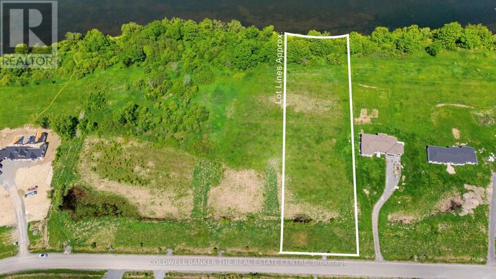 Property Photo:  126 Hineman Street  ON K7L 0G2 