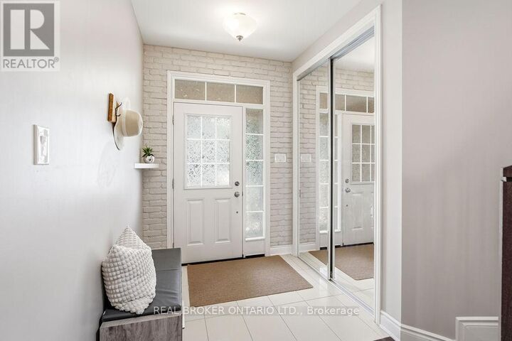 Property Photo:  984 Shimmerton Circle  ON K2M 0L4 
