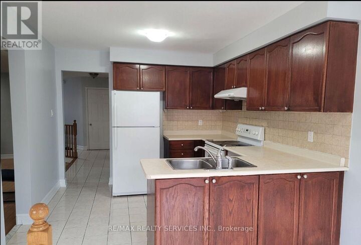 Property Photo: 27 Letty Avenue ON L6Y 4T3