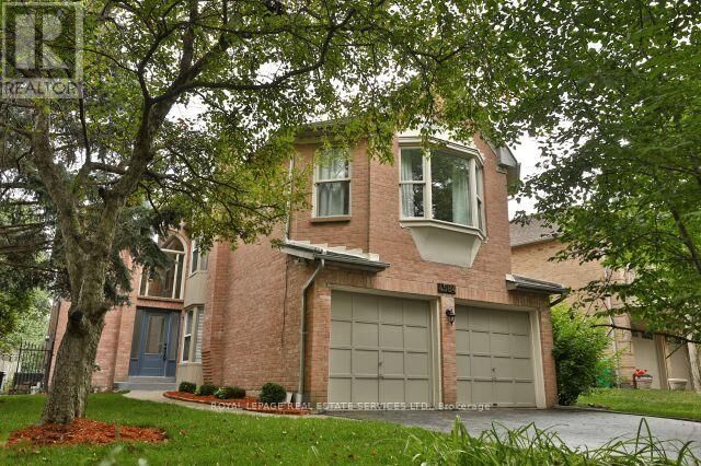 Property Photo:  4584 Glastonbury Place  ON L5M 3L6 