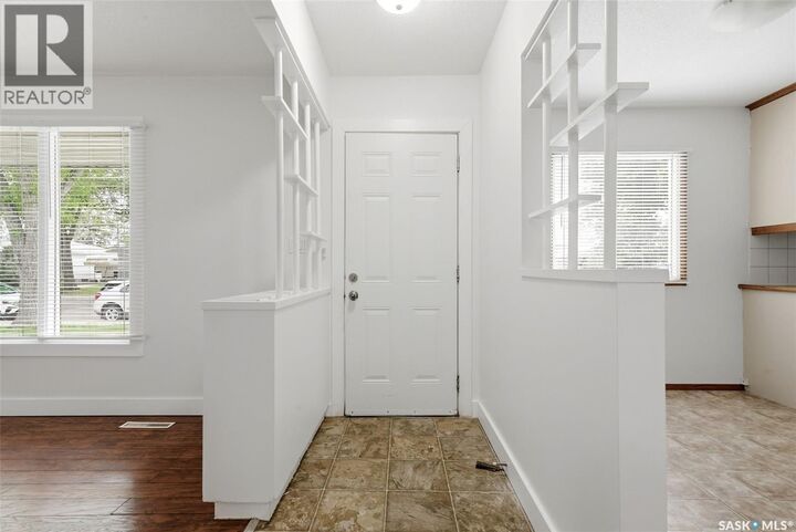 Property Photo:  134 Ellison Crescent  SK S4R 4V5 