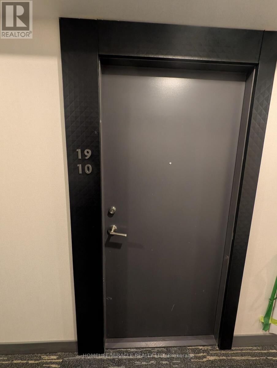 Property Photo:  8 Wellesley Street West 1910  ON M4Y 0J5 