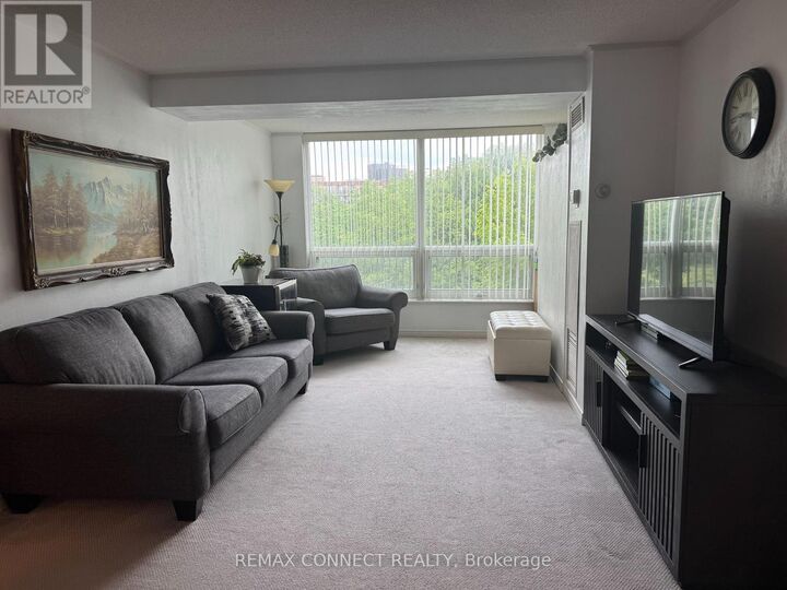 Property Photo:  326 Major Mackenzie Drive East 221  ON L4C 8T4 