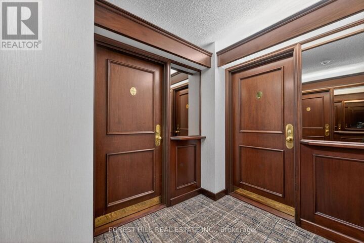 Property Photo:  1300 Islington Avenue 1709  ON M9A 5C4 